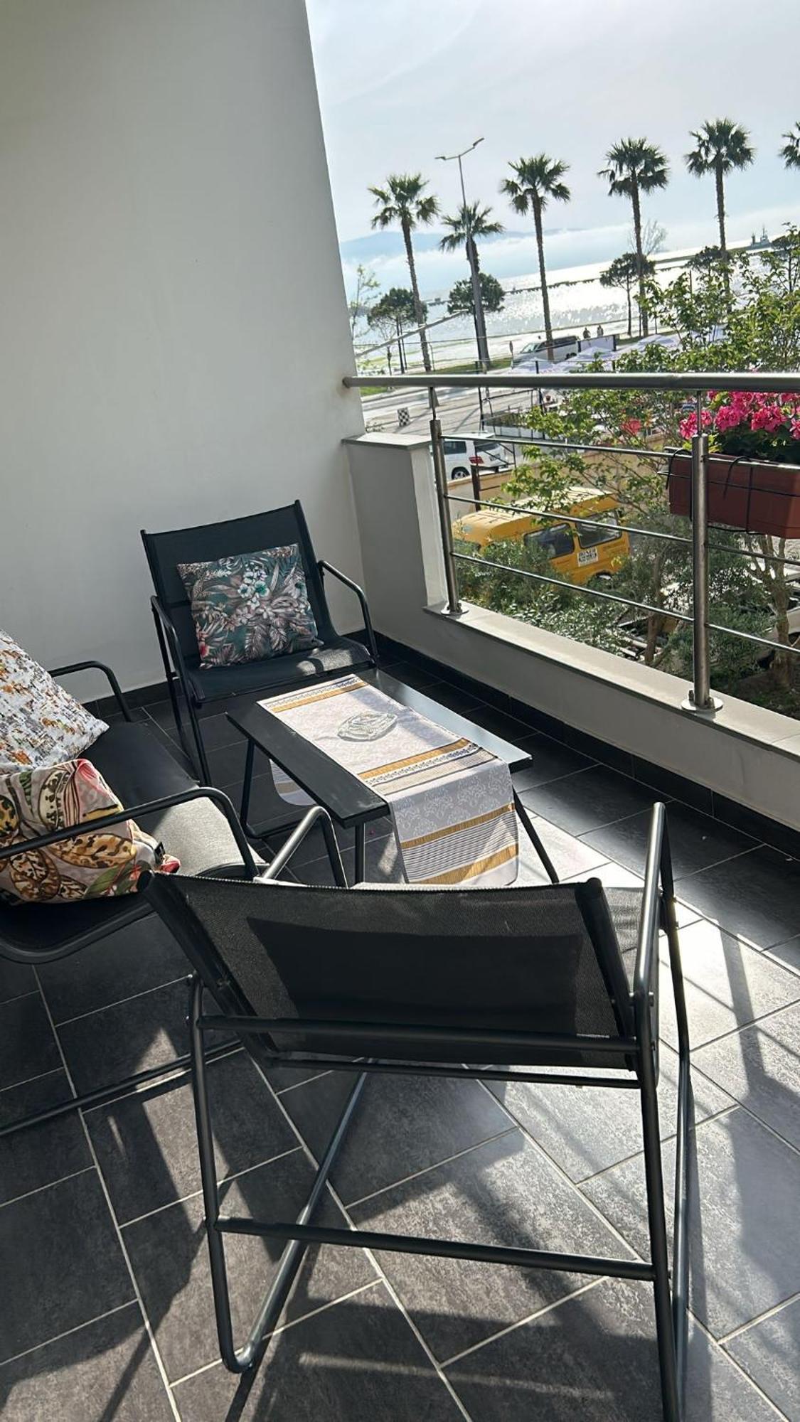 Appartamento Laura Con Vista Lungomare Vlorë 外观 照片